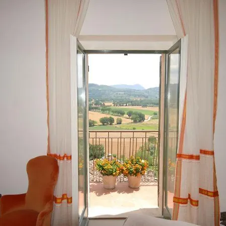 Sleeps 3 Air Con Wifi Villa Spello