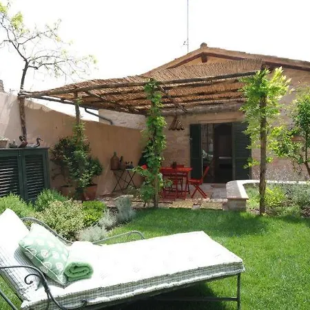 Sleeps 3 Air Con Wifi 斯佩洛